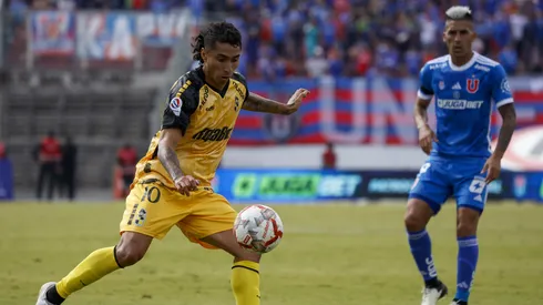 Gustavo Álvarez sale jugando: ¿le gustaría Luciano Cabral en la U?