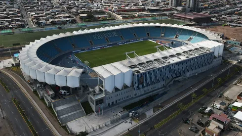 Polémica en el estadio Tierra de Campeones tras decomiso de droga en Iquique.