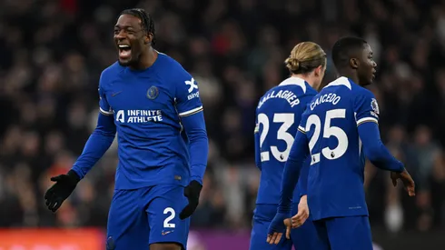 Los jugadores de Chelsea, a puro festejo de gol.