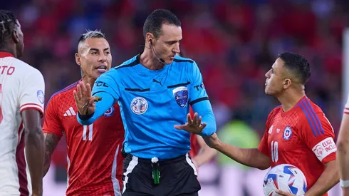 Medel explotó contra el arbitraje de Roldán