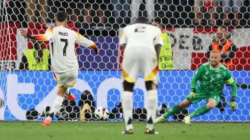 Alemania se pone en ventaja desde los doce pasos.