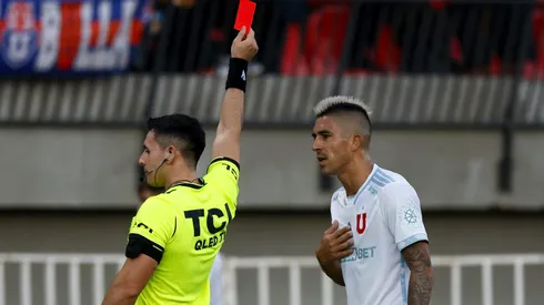 Leandro Fernández se ganó una torpe tarjeta roja en la U.