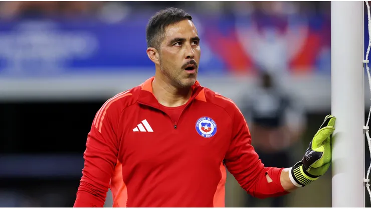 Claudio Bravo podría quedarse en Estados Unidos tras la Copa América 2024.