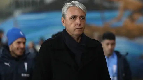 Al técnico Tiago Nunes no le gusta la falta de refuerzos en Católica.