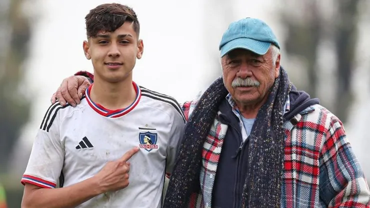 Caszely junto a su nieto Franco Garrido, futuro jugador de Colo Colo