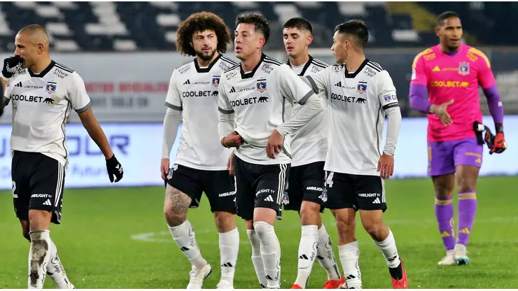 La muerte de un hincha enlutó el amistoso entre Colo Colo y Universitario.