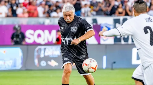 Caszely mostró su decepción por lo que pasó en el duelo entre Colo Colo y la U de Lima