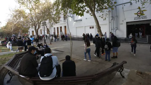 La Universidad Andrés Bello es una de las instituciones que permiten el ingreso en el 2° semestre.