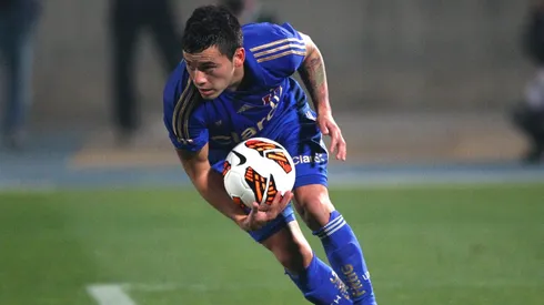 Charles Aránguiz ya está en Chile y la U inicia los festejos de su regreso.