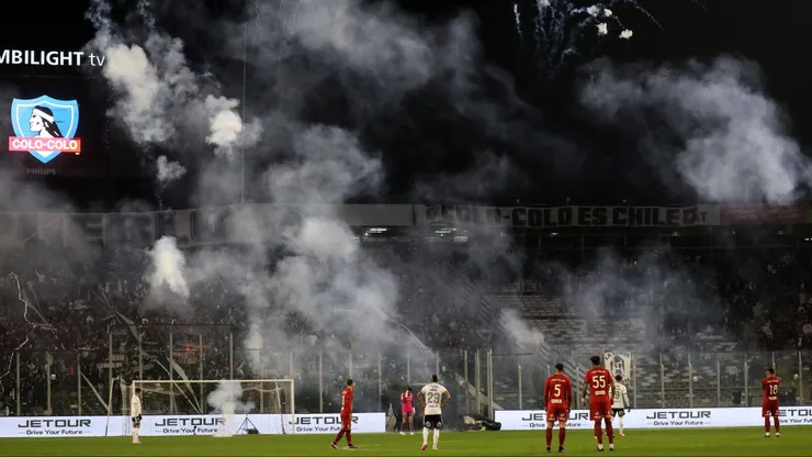 Duelo amistoso de Colo Colo y Universitario fue suspendido
