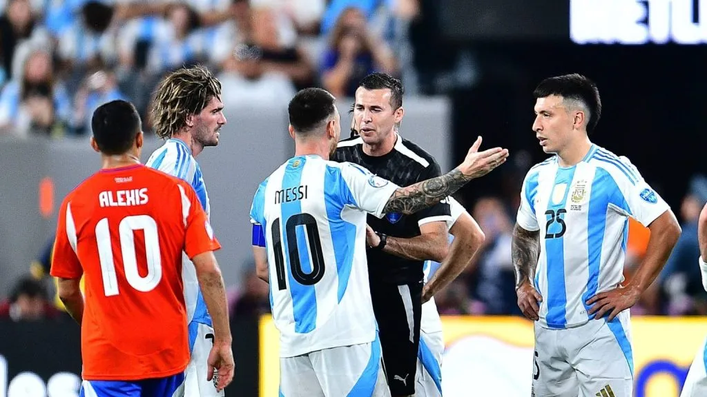 Chile sufrió un arbitraje a favor de Argentina en la Copa América. Foto: Photosport.