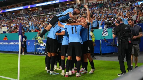 Los jugadores de Uruguay festejan el gol de Maxi Araujo ante Panamá.