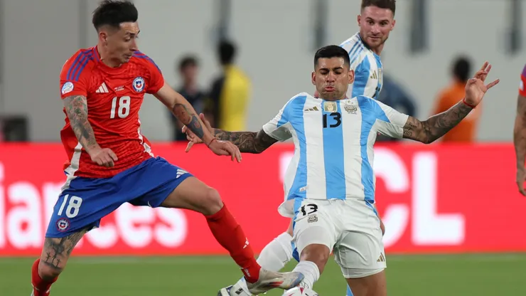 Rodrigo Echeverría fue uno de los mejores en la Roja ante Argentina.