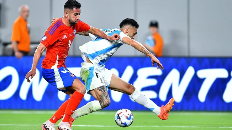 Mauricio Isla disputa la Copa América con la Roja.