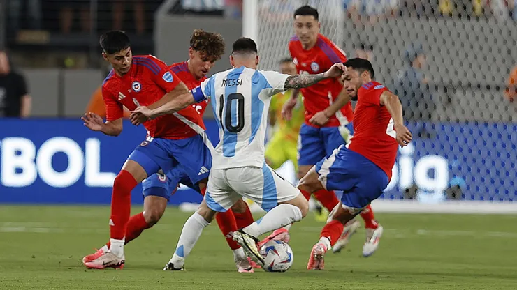 El comunicador no quiso reprobar a los jugadores de la Roja.