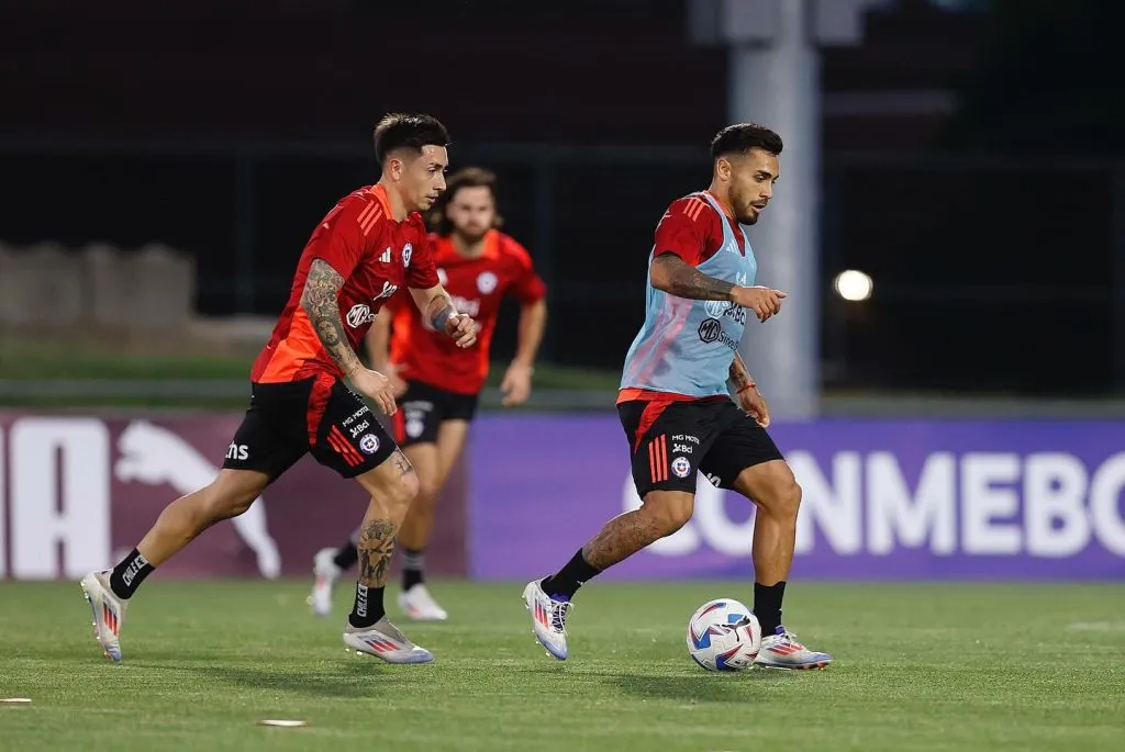 Rodrigo Echeverría se puede meter a último minuto al mediocampo de Chile ante Argentina. | Foto: Carlos Parra.