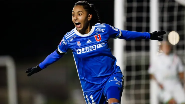 Fernanda Araya anotó un doblete en triunfo de la U ante Audax Italiano en Campeonato Femenino.