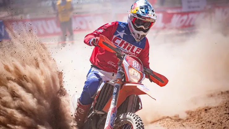 Benjamín Herrera sigue peleando en el Campeonato del Mundo FIM EnduroGP.