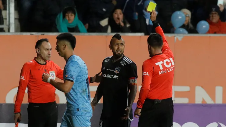 Arturo Vidal fue expulsado por Víctor Manzor en el duelo de Colo Colo ante O'Higgins por Copa Chile.