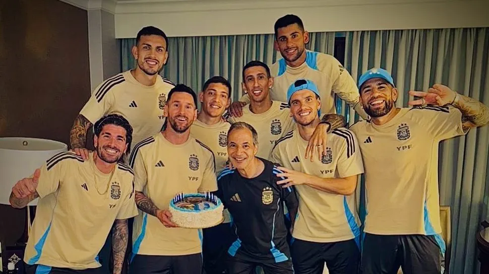 Messi celebró su cumpleaños antes del partido con Chile