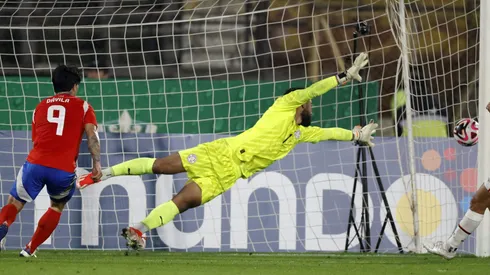 Carlos Coronel no será titular en el inicio de la Copa América 2024 por Paraguay.