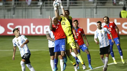 Aseguran que Dibu Martínez es el punto más bajo en Argentina.