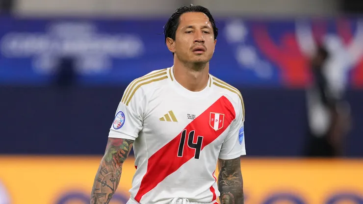 Gianluca Lapadula en el partido de Perú vs Chile, en la fecha 1 de la Copa América 2024.