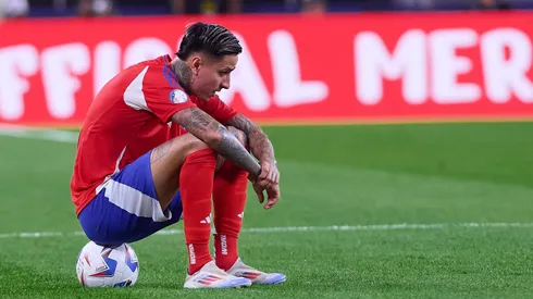 Erick Pulgar tuvo un bajísimo encuentro ante Perú.