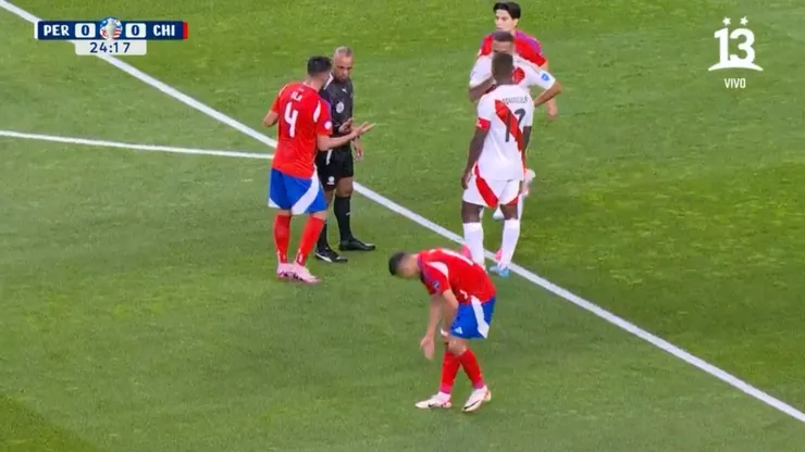 Alexis Sánchez se quejó. (Captura Canal 13).