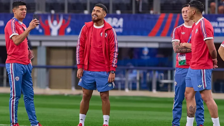 Chile en el pasto del AT&amp;T STadium. (Foto: Jonathan Dueñas | Mexsport | Photosport).