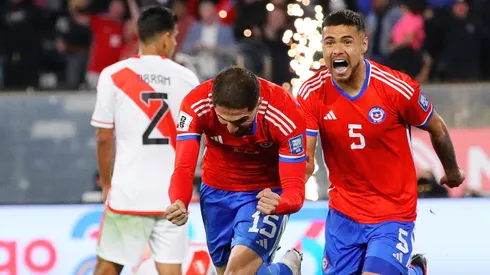 Chile enfrenta a Perú y en Argentina están pendientes