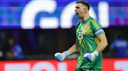 Dibu Martínez criticó la cancha de Atlanta.