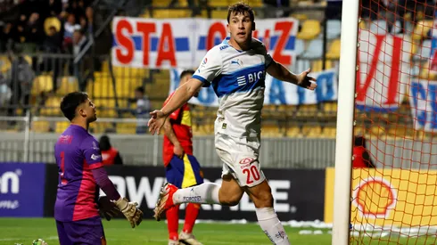 Católica avanza en Copa Chile tras superar a Glorias Navales en Viña del Mar.