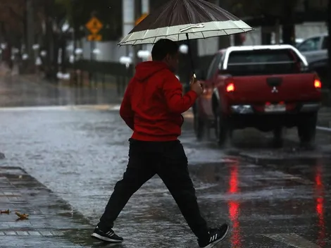 ¿A qué hora comienza a llover en Santiago?