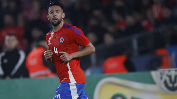 Mauricio Isla negocia con Colo Colo.