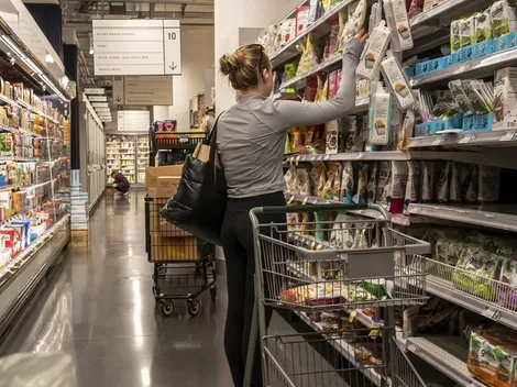 ¿Están abiertos los supermercados hoy?
