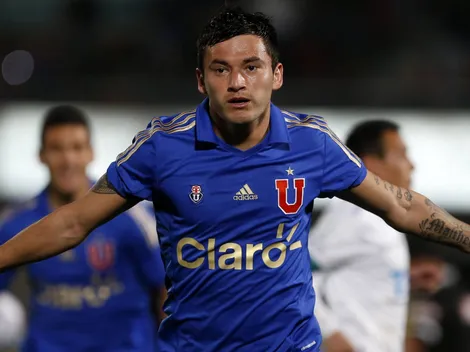 Hinchas de la U inician campaña para el retorno de Charles Aránguiz