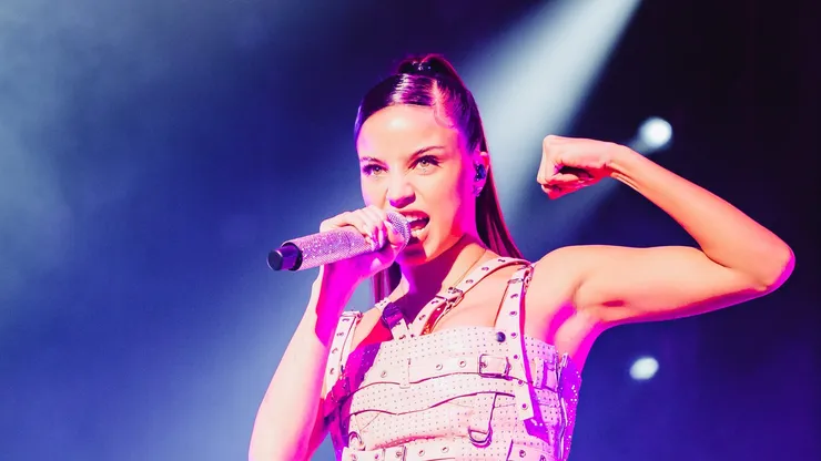 Emilia vuelve a Chile y pronto se viene anuncio