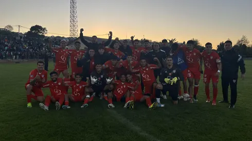 Colegio Quillón se mide ante Colo Colo.