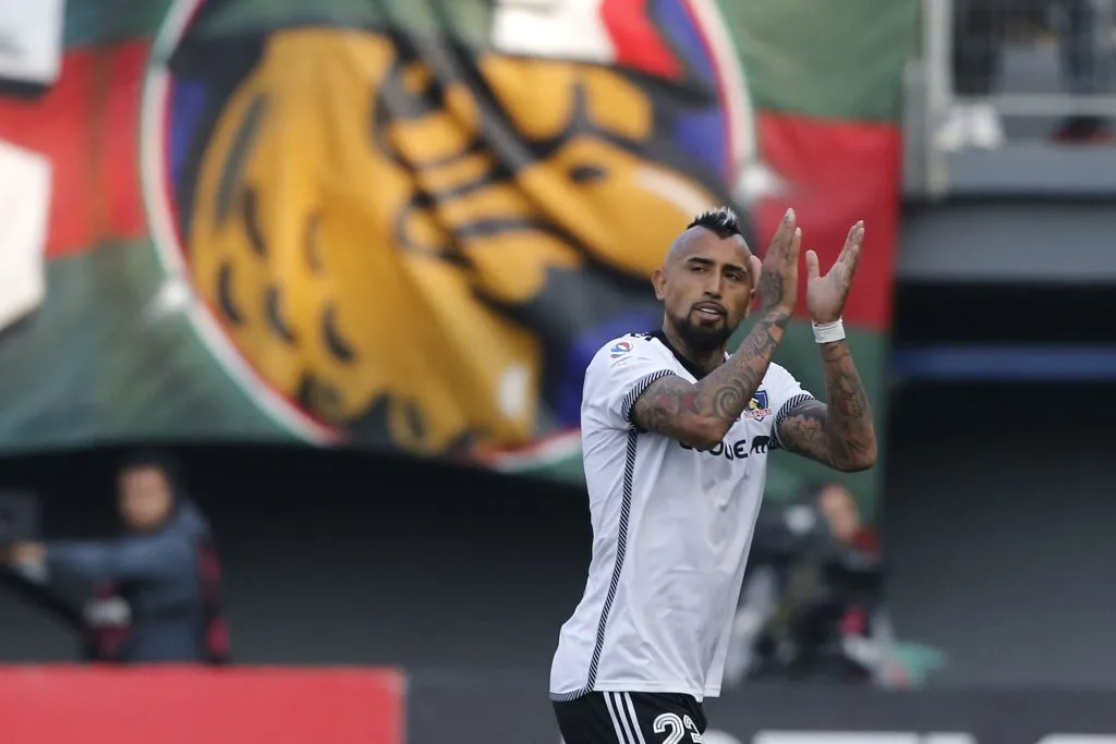 Arturo Vidal en Colo Colo. (Dragomir Yankovic/Photosport).