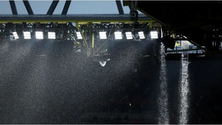 La Eurocopa se ve afectada por las lluvias, como ocurre en Dortmund.