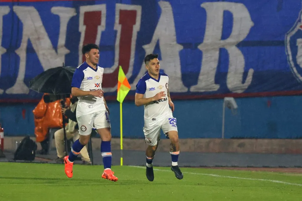 La celebración de Matías Bravo en Municipal Puente Alto. Foto: Marcelo Hernandez/Photosport