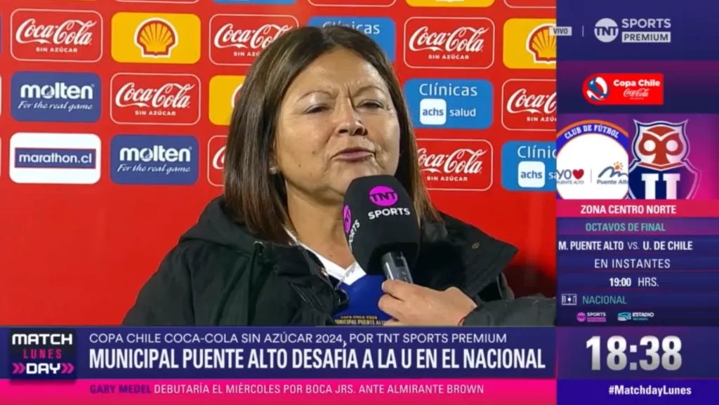 Mariana Sandoval agradeció a Universidad de Chile y tiene esperanza en su hijo Charles Aránguiz.