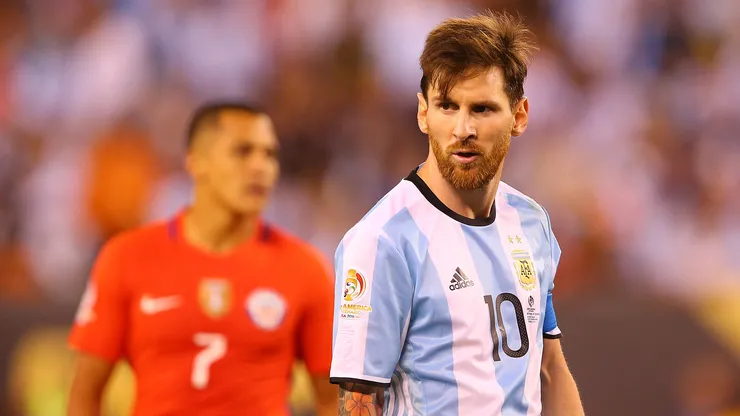 Guarello advierte que si "le roban" a Chile en semifinales de Copa América.