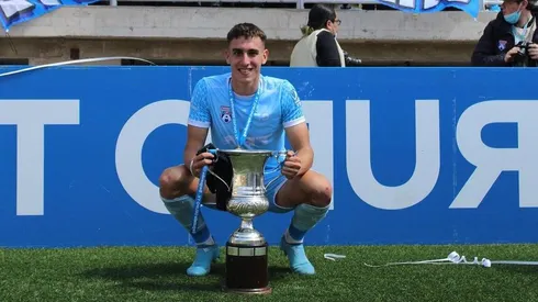 Rodrigo Auzmendi jugó una temporada y media en San Marcos de Arica, que hoy está bloqueado por la FIFA por una deuda con el argentino.