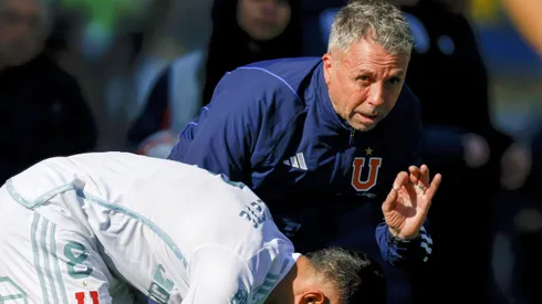 Gustavo Álvarez suma jugadores a sus cortados en la U.