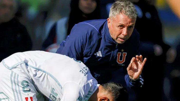Gustavo Álvarez suma jugadores a sus cortados en la U.