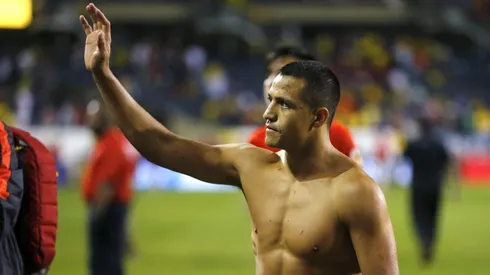 Alexis Sánchez mostró su cuerpo en redes sociales.