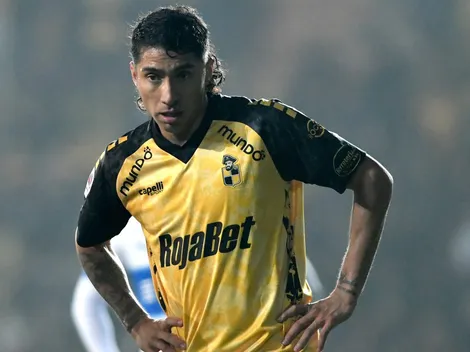 "Depende del jugador": Almirón responsabiliza a Cabral