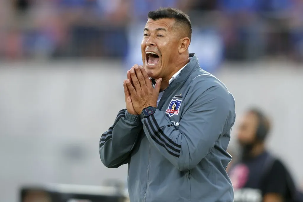 Jorge Almirón busca refuerzos para Colo Colo